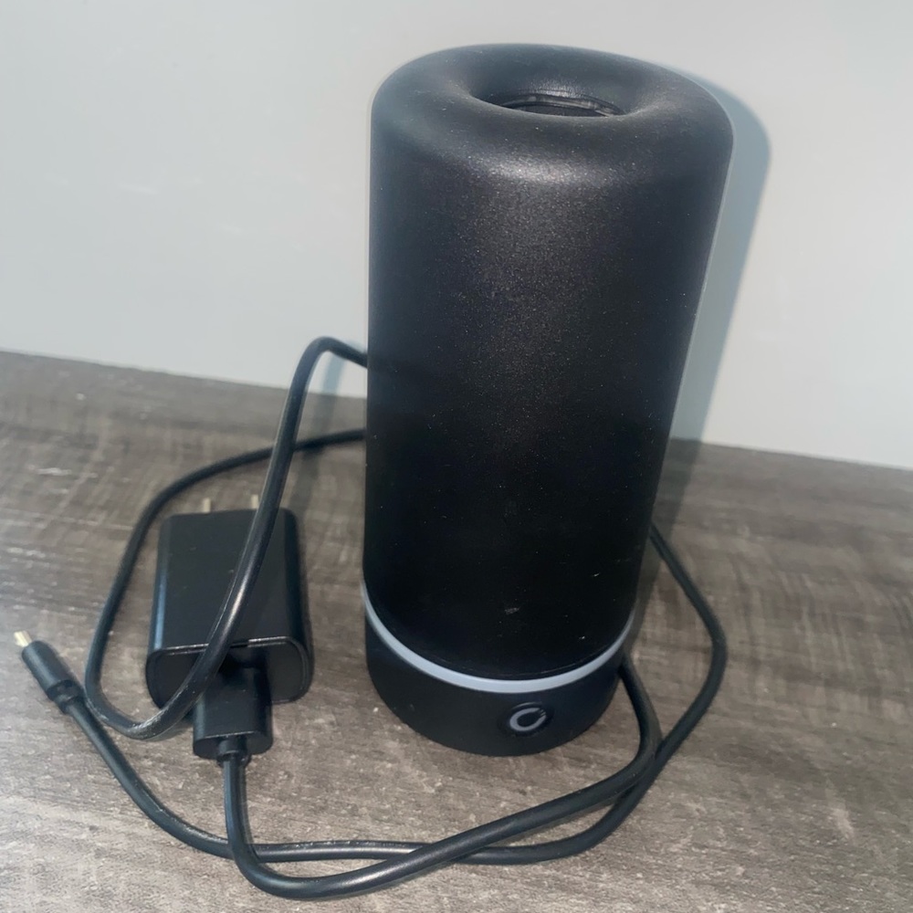 Moji life smell good dispenser